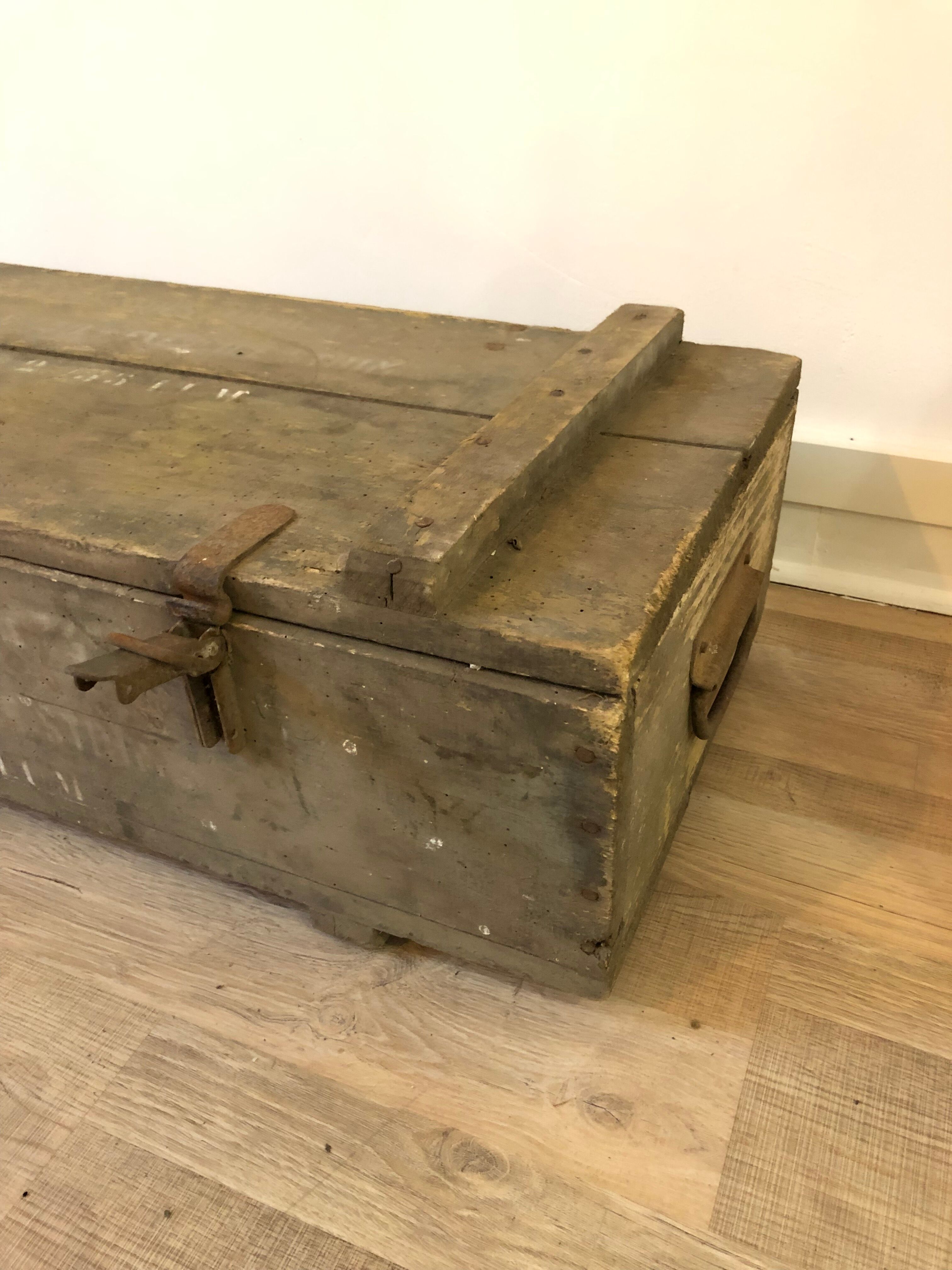 Military trunk