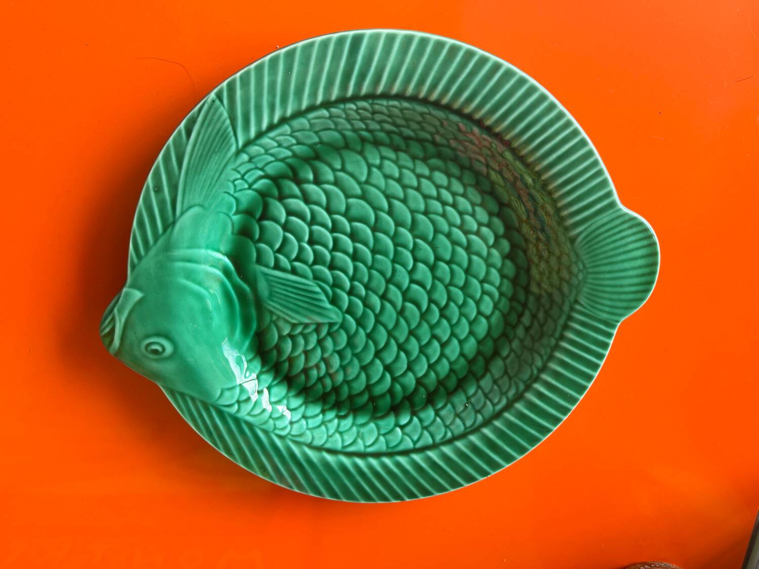 Green fish service Sarreguemines 1950s in new condition.