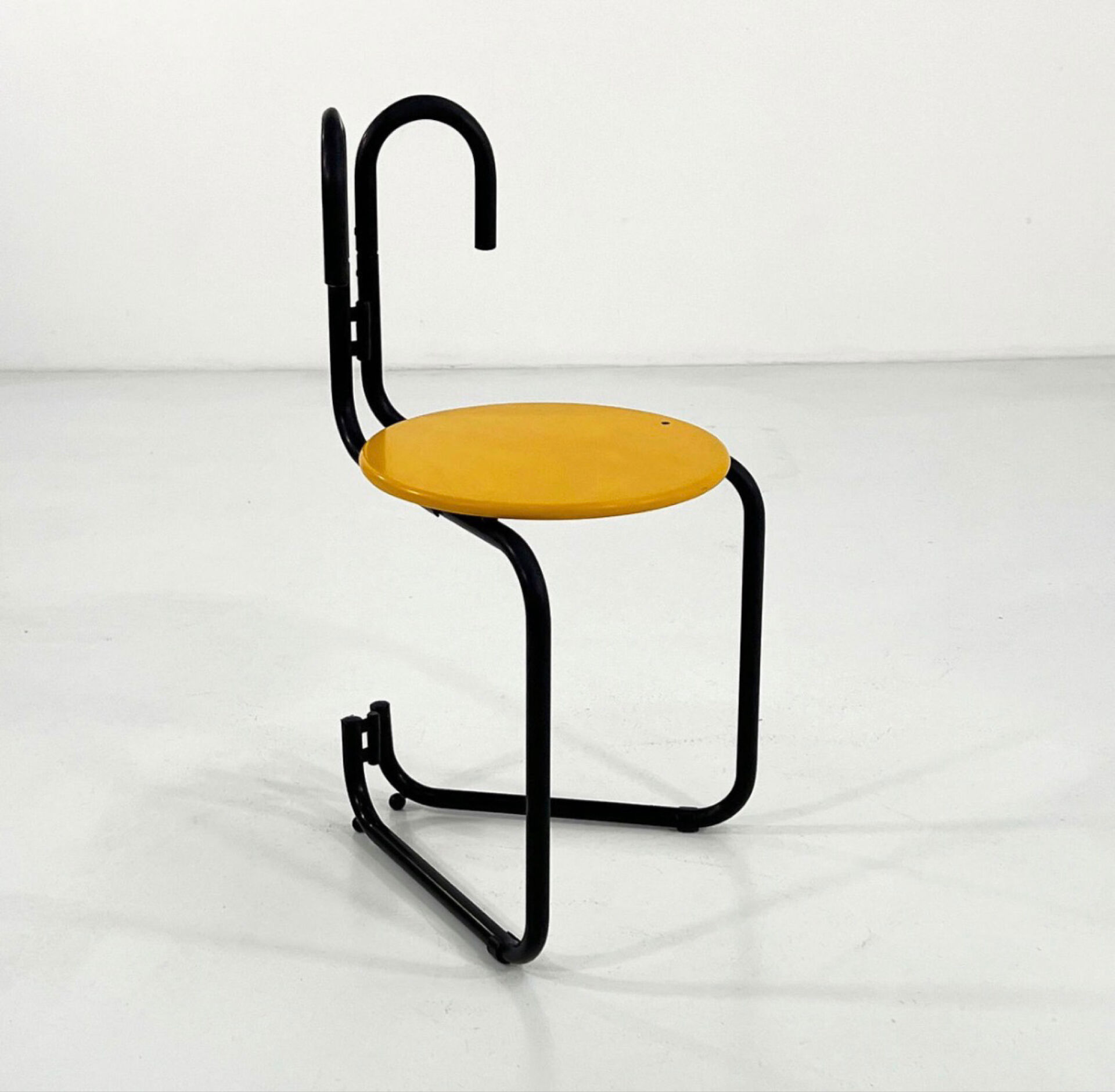 Chaise Binda