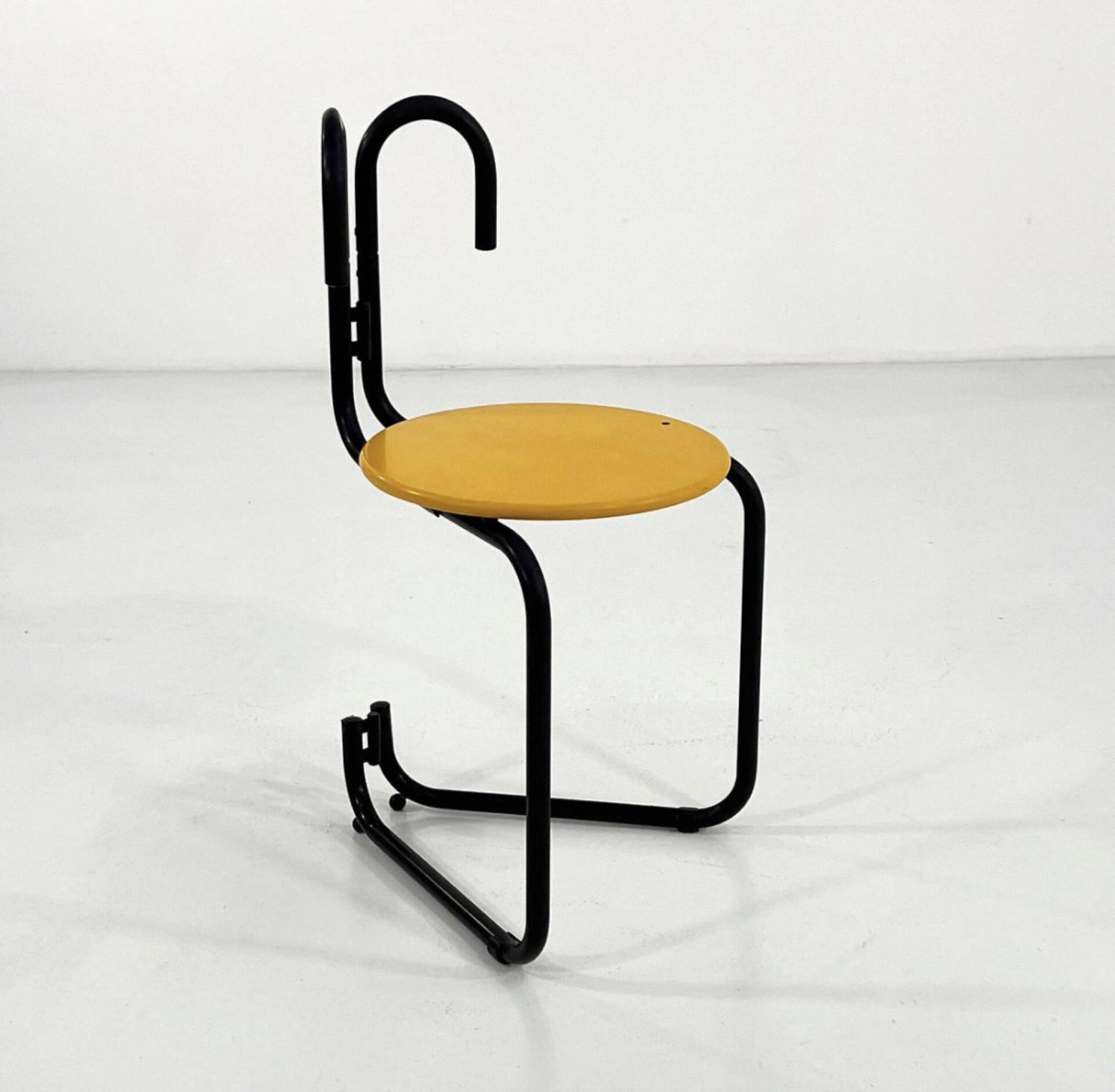 Binda Chair