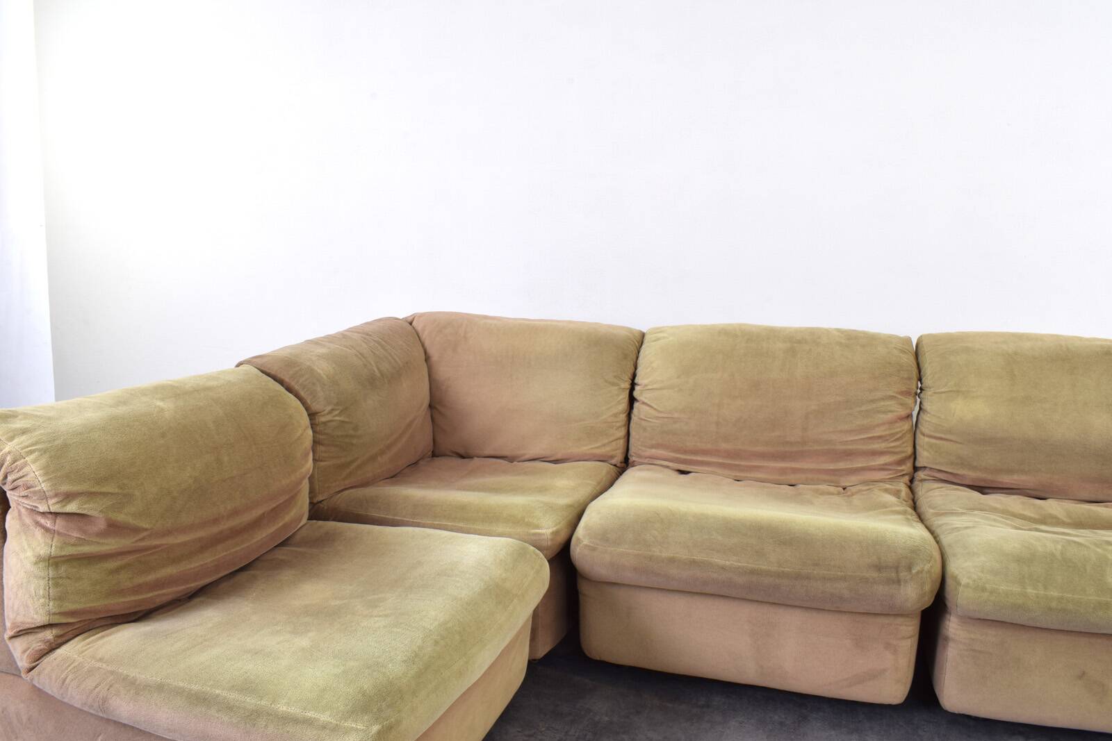 Mid-Century Modular Corner Sofa by Rolf Benz, 1970s.