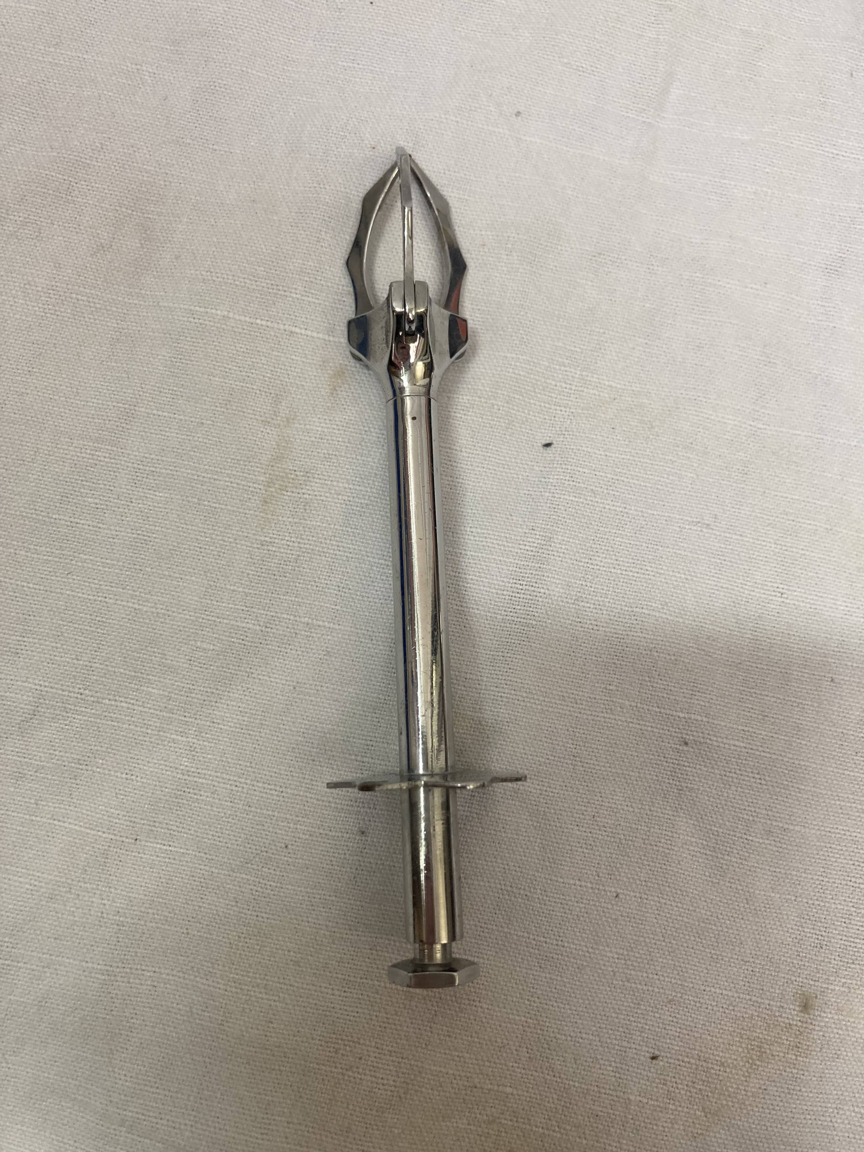 Sugar tongs
