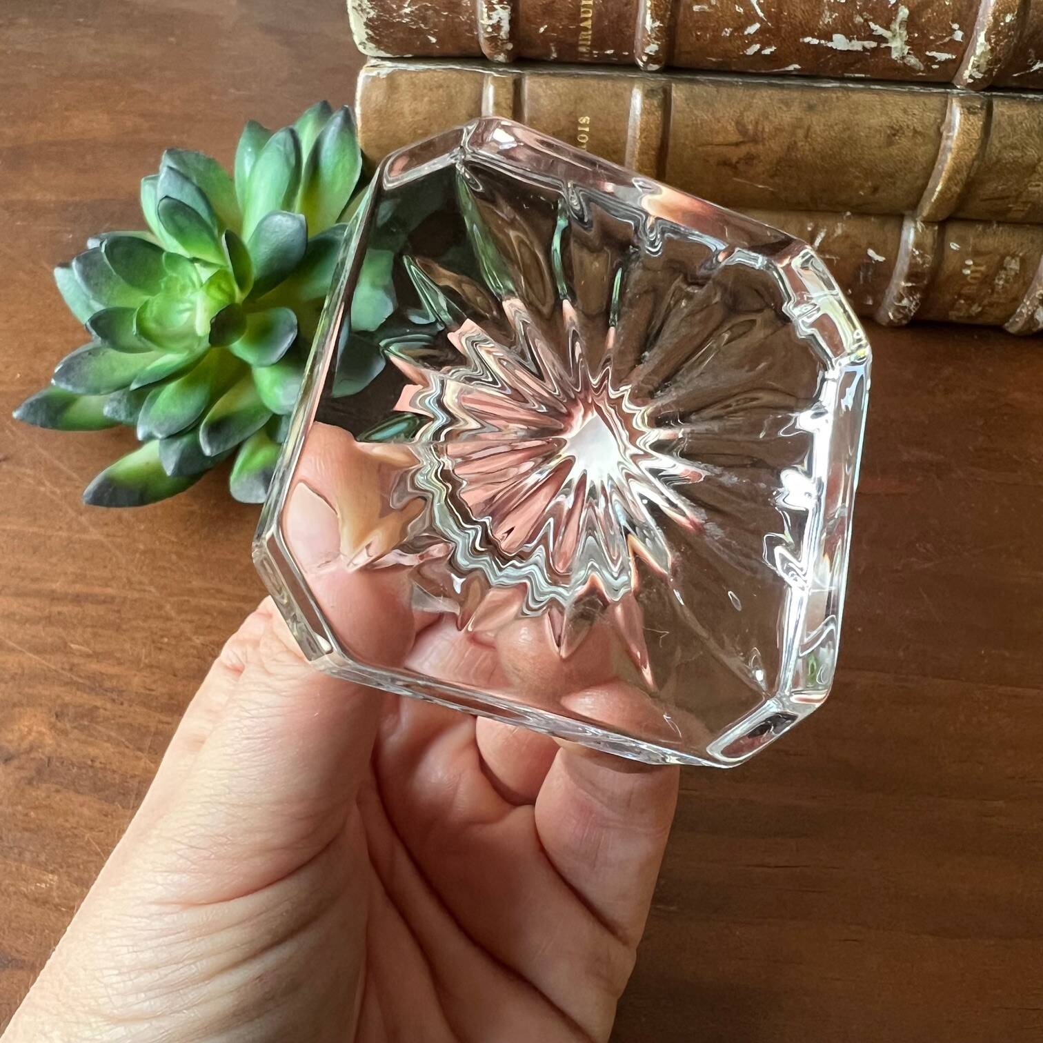 Small 50 cl chiseled crystal carafe