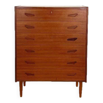 Vintage teak chest of drawers with triangular handles, Danish 1960s