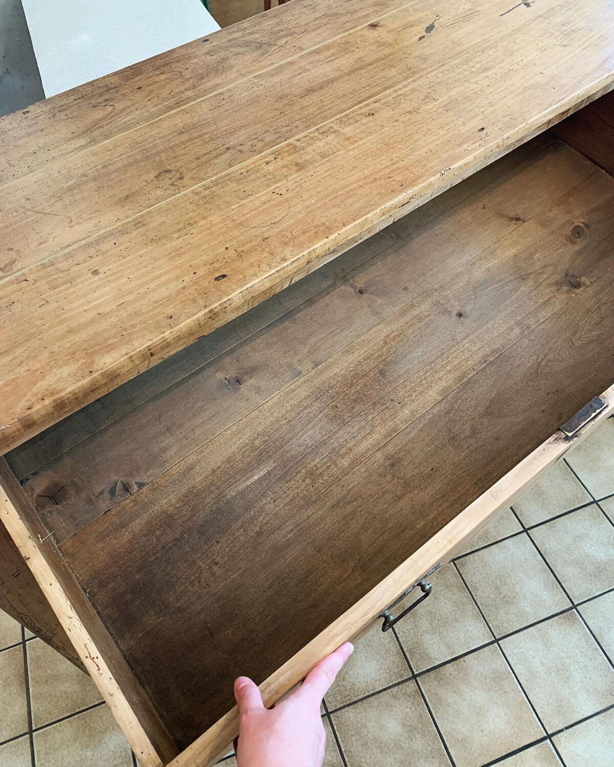 Cherry chest of drawers