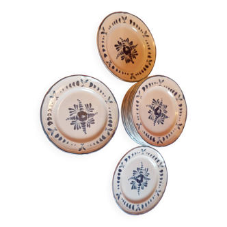 Set of 10 + 1 dessert plates in pornic earthenware model "stuart"