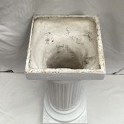 Vintage white plaster column dimension: H-73.5 cm-L-30cm-