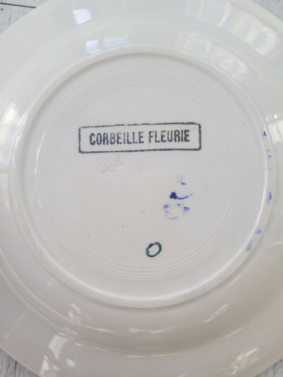 4 Digoin hollow plates Flower basket