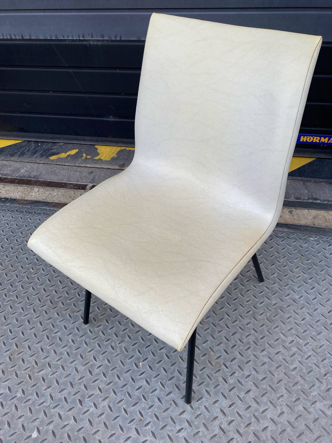 Office chair by Pierre Paulin for TV unit