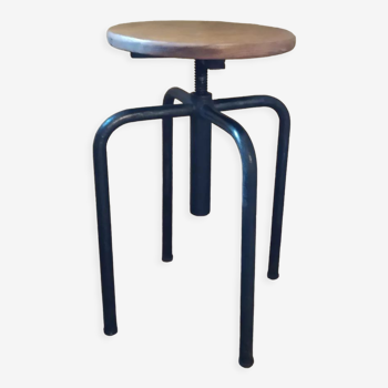 Adjustable workshop stool