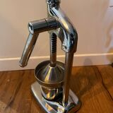 Designer lever citrus press