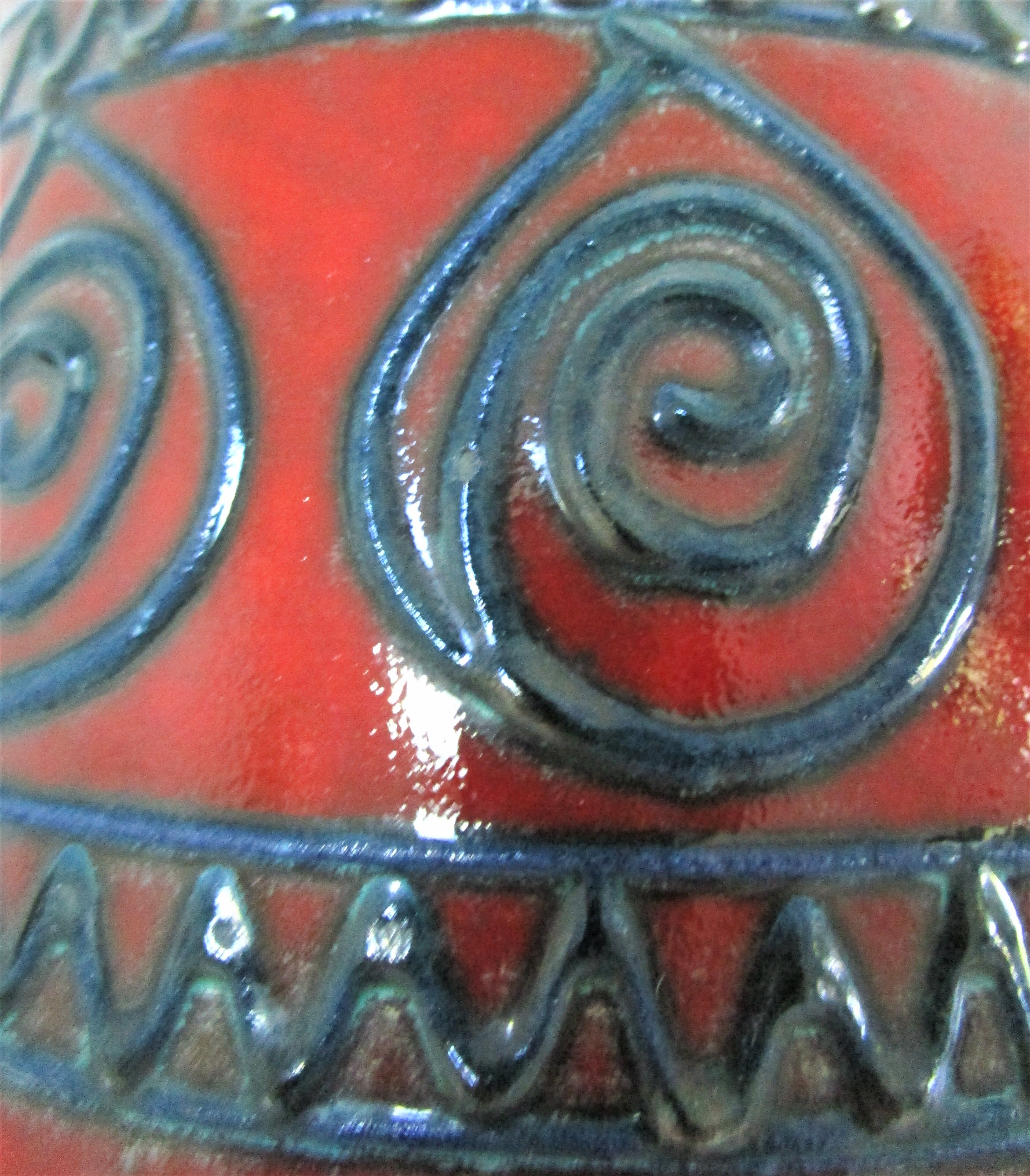 Enamelled ceramic pot with wood lid German design 70s