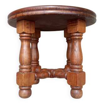 Small pedestal table