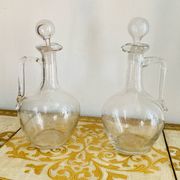 Wine pitchers or carafes in glass from the 19th century.