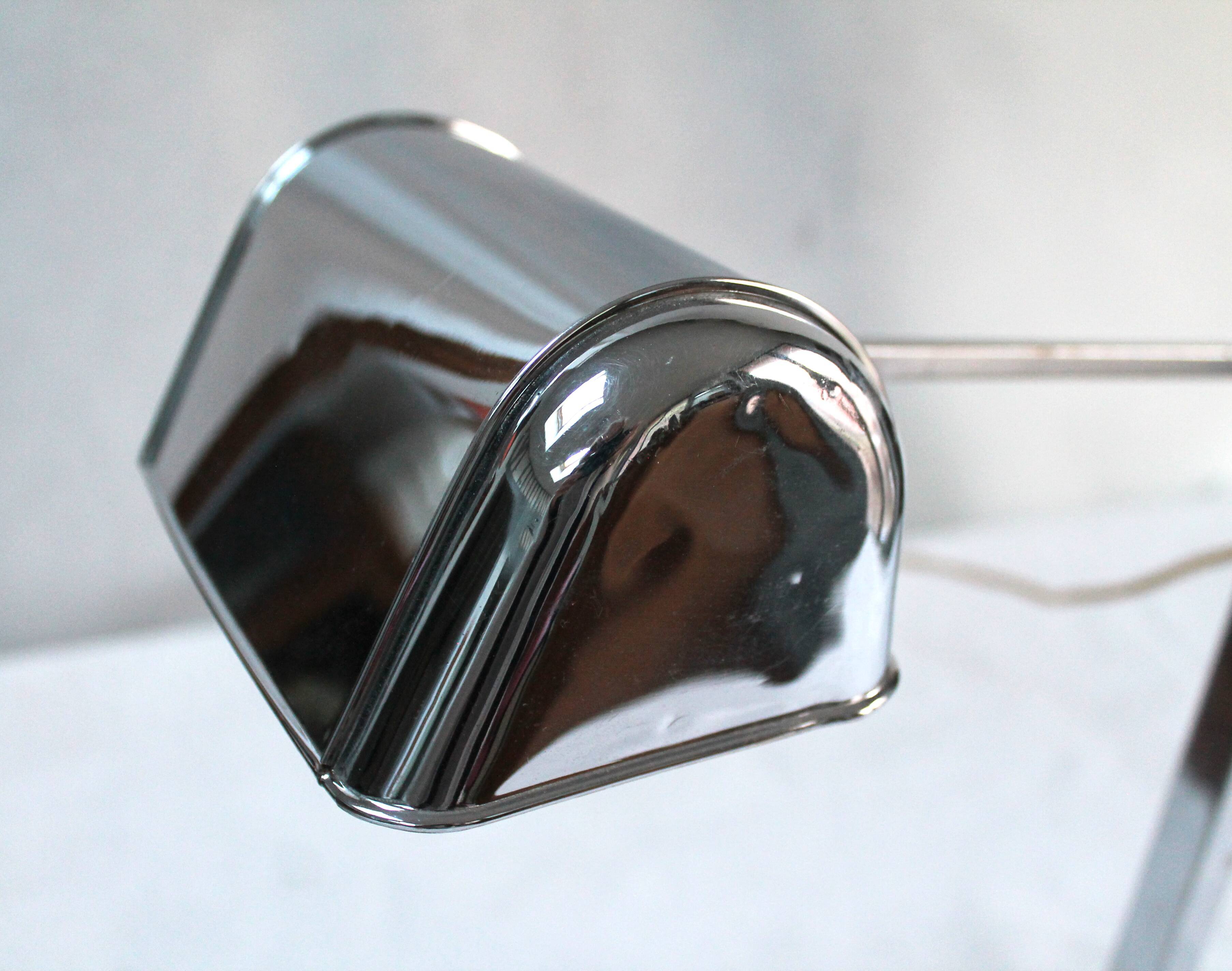 Marble pedestal desk lamp