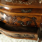 Commode tombeau en noyer style Louis XV, XXème