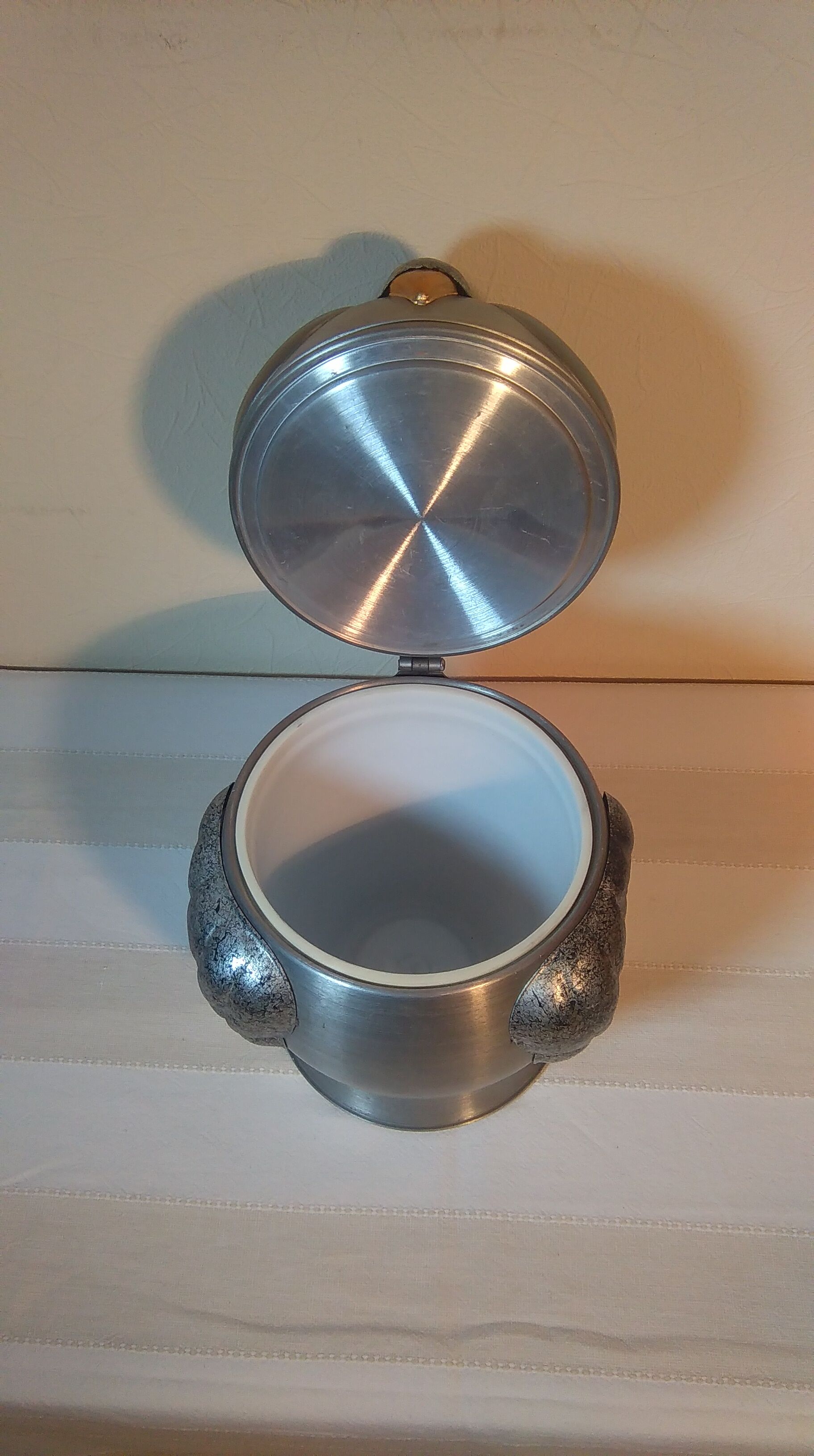 Owl shaped ice bucket 70s