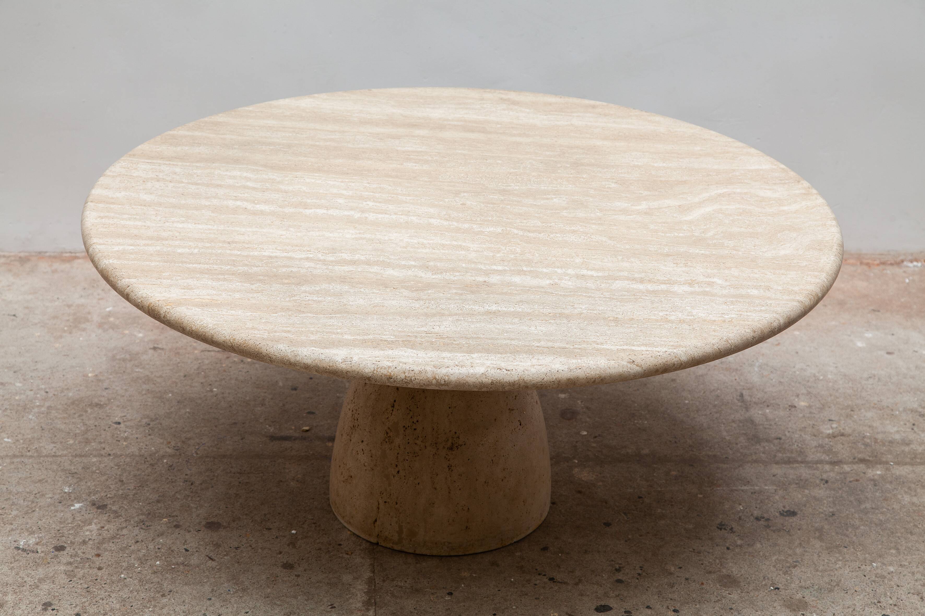 Table basse ronde en travertin par Peter Draenert, années 1970