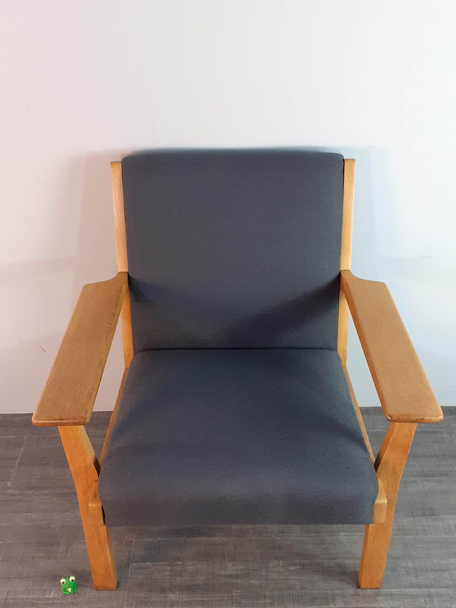 Hans Wegner GE-330 chair by Getama, Vintage Scandinavian 1960s