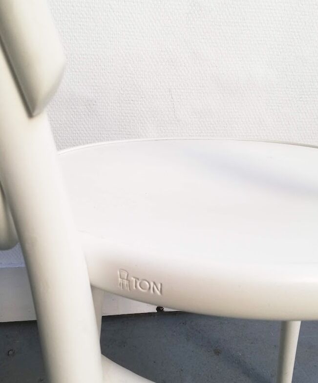 Chairs TON 18