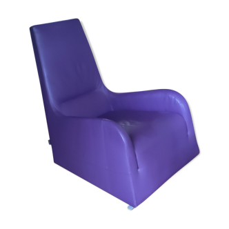 Fauteuil cuir Angie, créé par Thibault Desombre pour Cinna