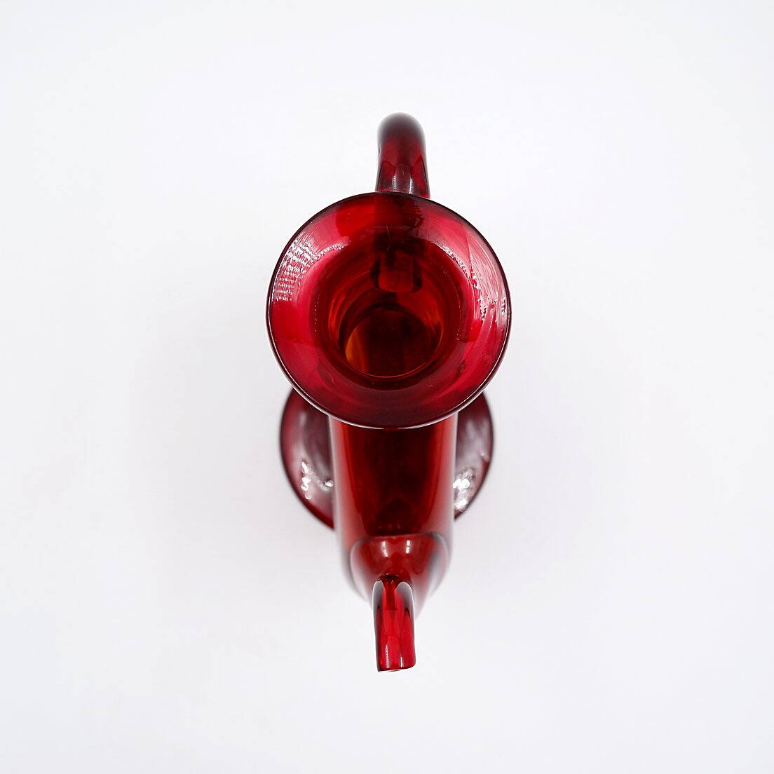 Vintage red blown glass carafe "Anneau"