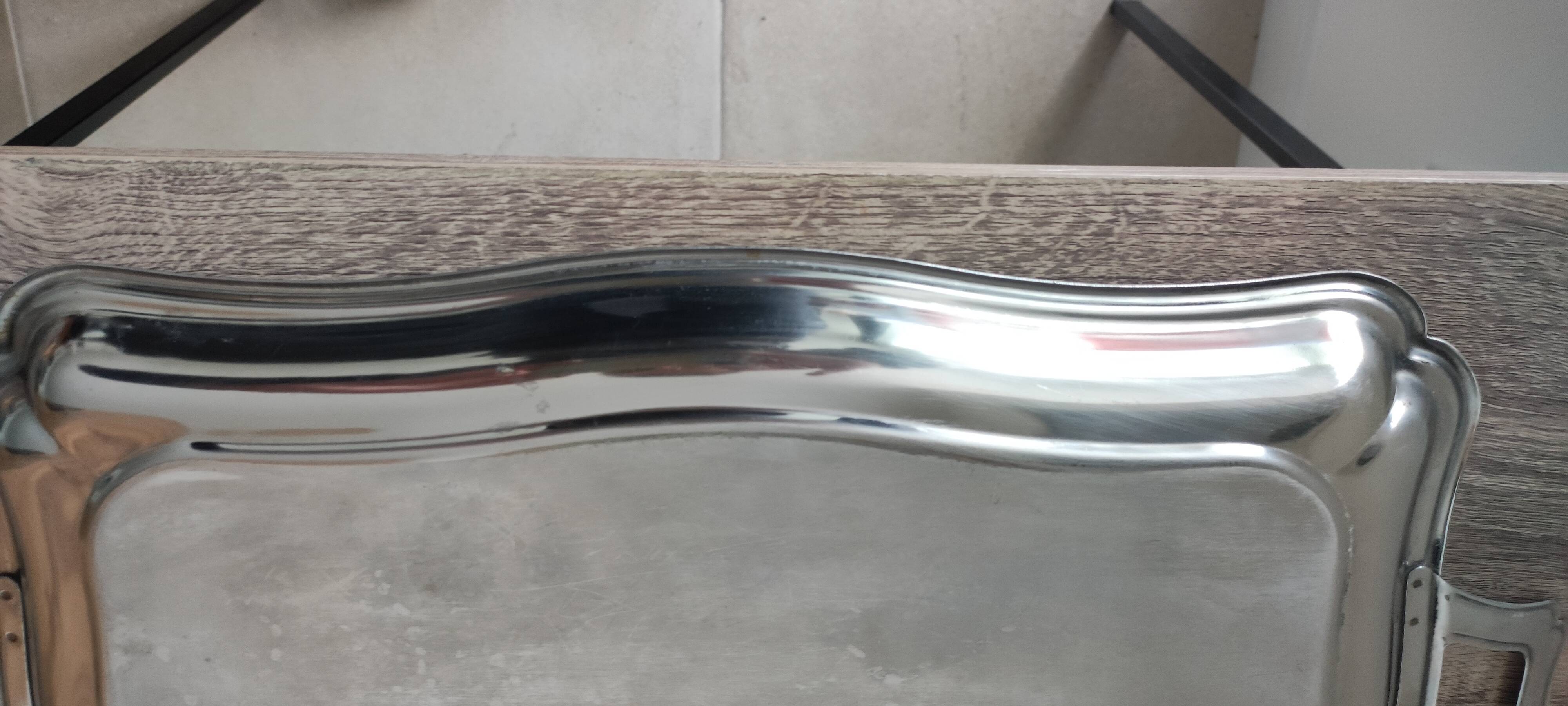 Beau plateau en inox (Jean Couzon ) mouluré avec anses