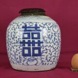 Vintage ceramic vase from China hand painted white blue wooden lid CM2
