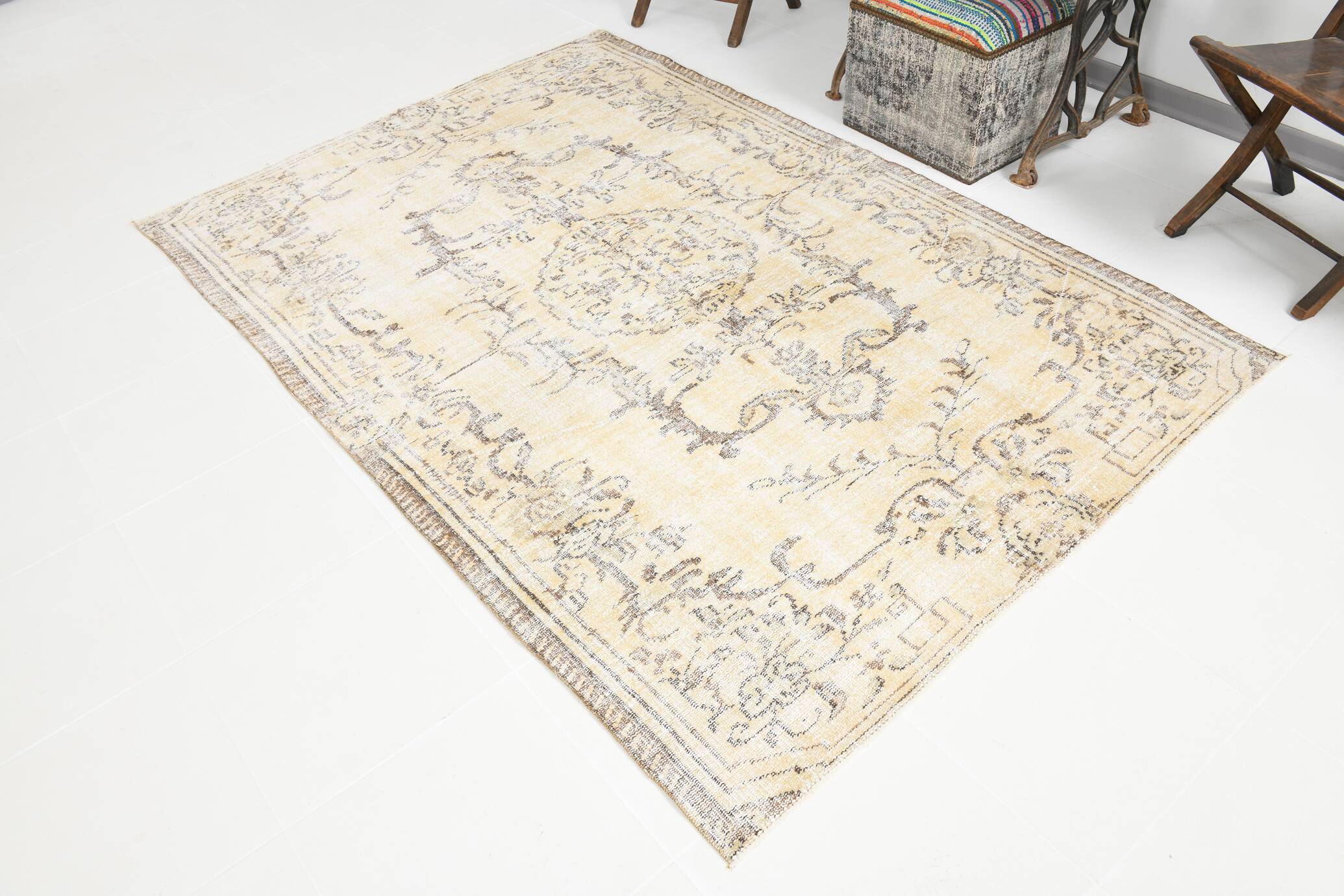 5x8 Pale Yellow Handmade Wool Soft Turkish Rug, 159x238Cm SK 5244