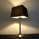 Lampe de table en métal chromé