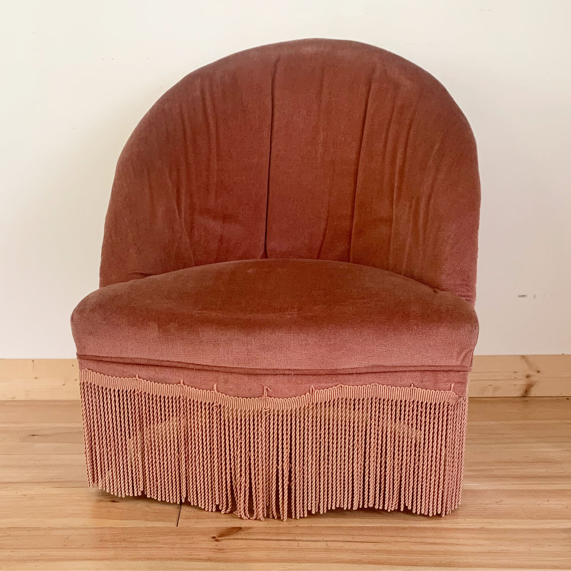 Fauteuil crapaud en velours rose
