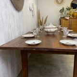 Farm table