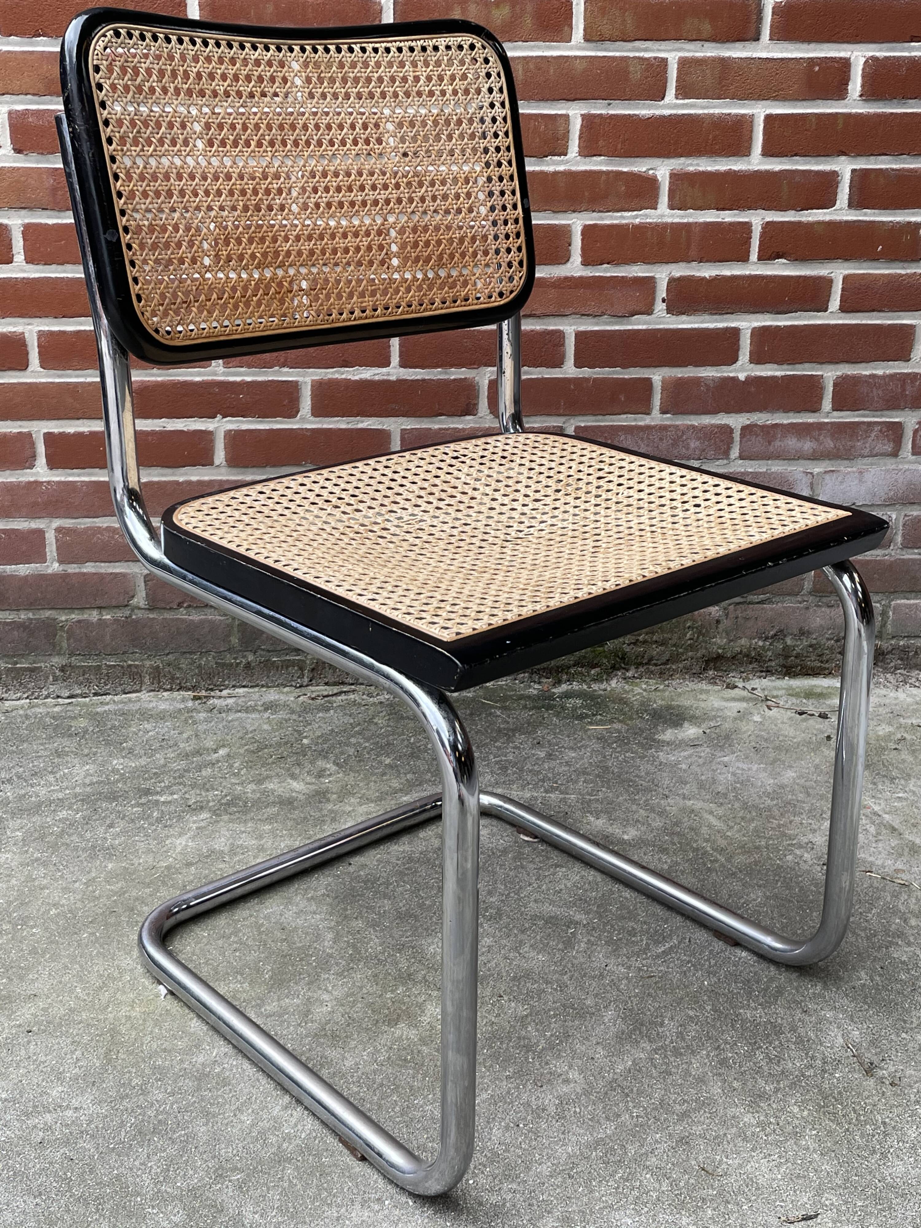 Cesca design chair b32 model