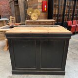 Early 20th century counter