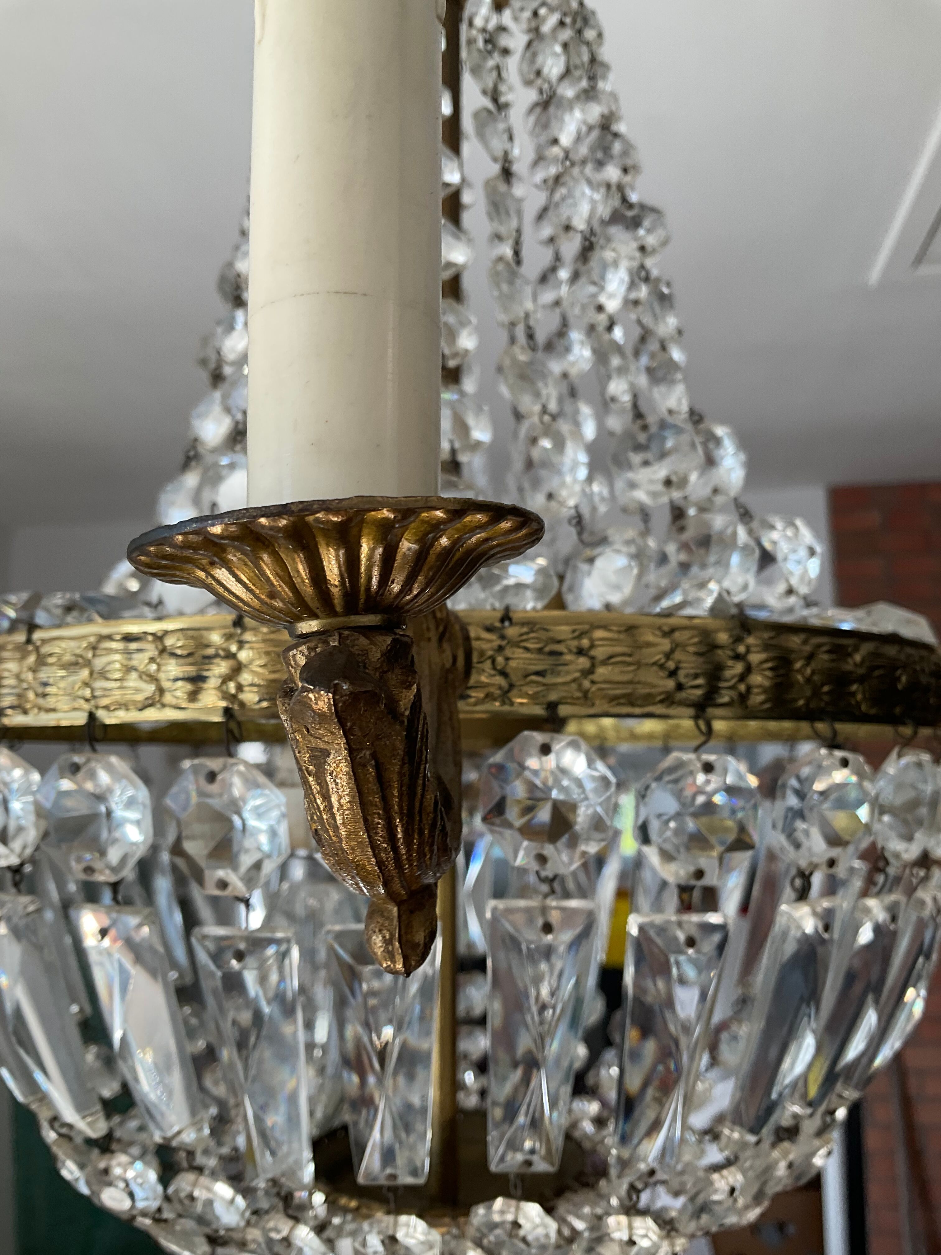 Balloon chandelier in bronze and grapevines 8 lamps