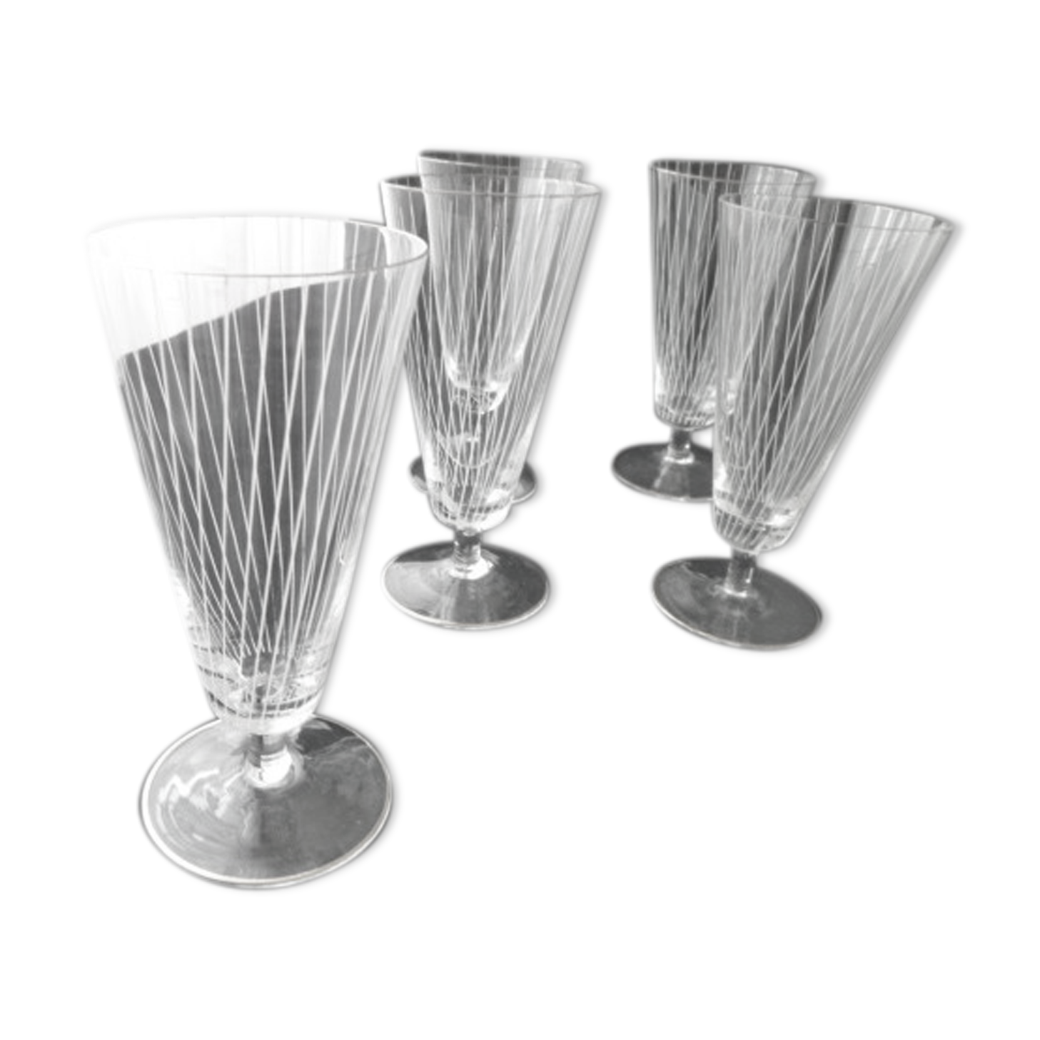 Set of 5 glass flutes engraved lined decoration art deco style