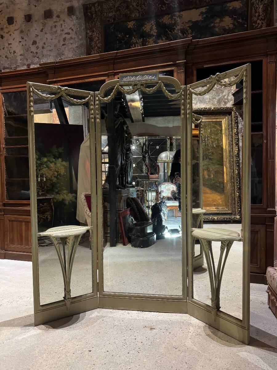 Miroir triptyque de style Louis XVI d’époque Napoléon III