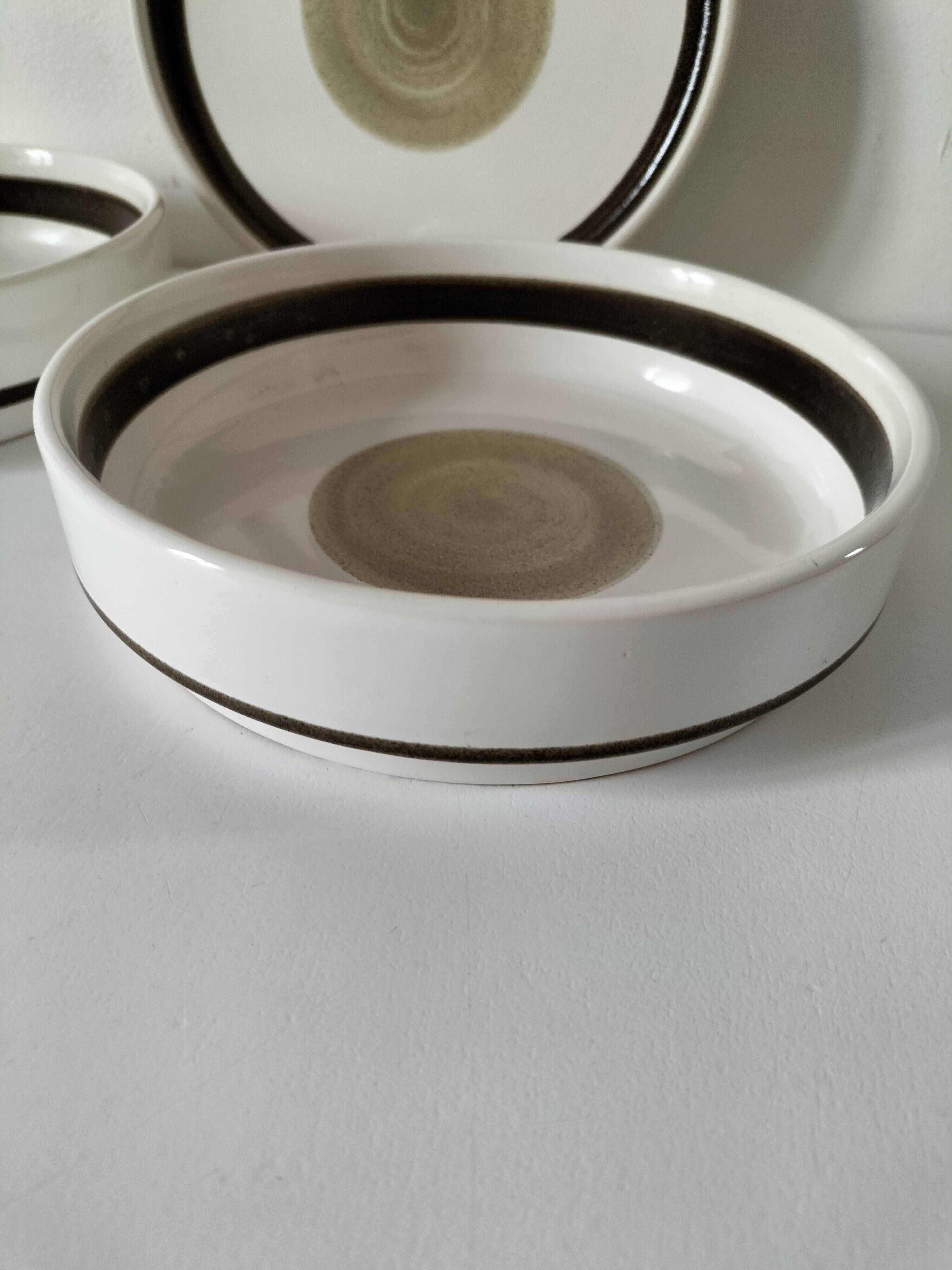 Set of three Niderviller plates, Chalet model, 1960s-70s.