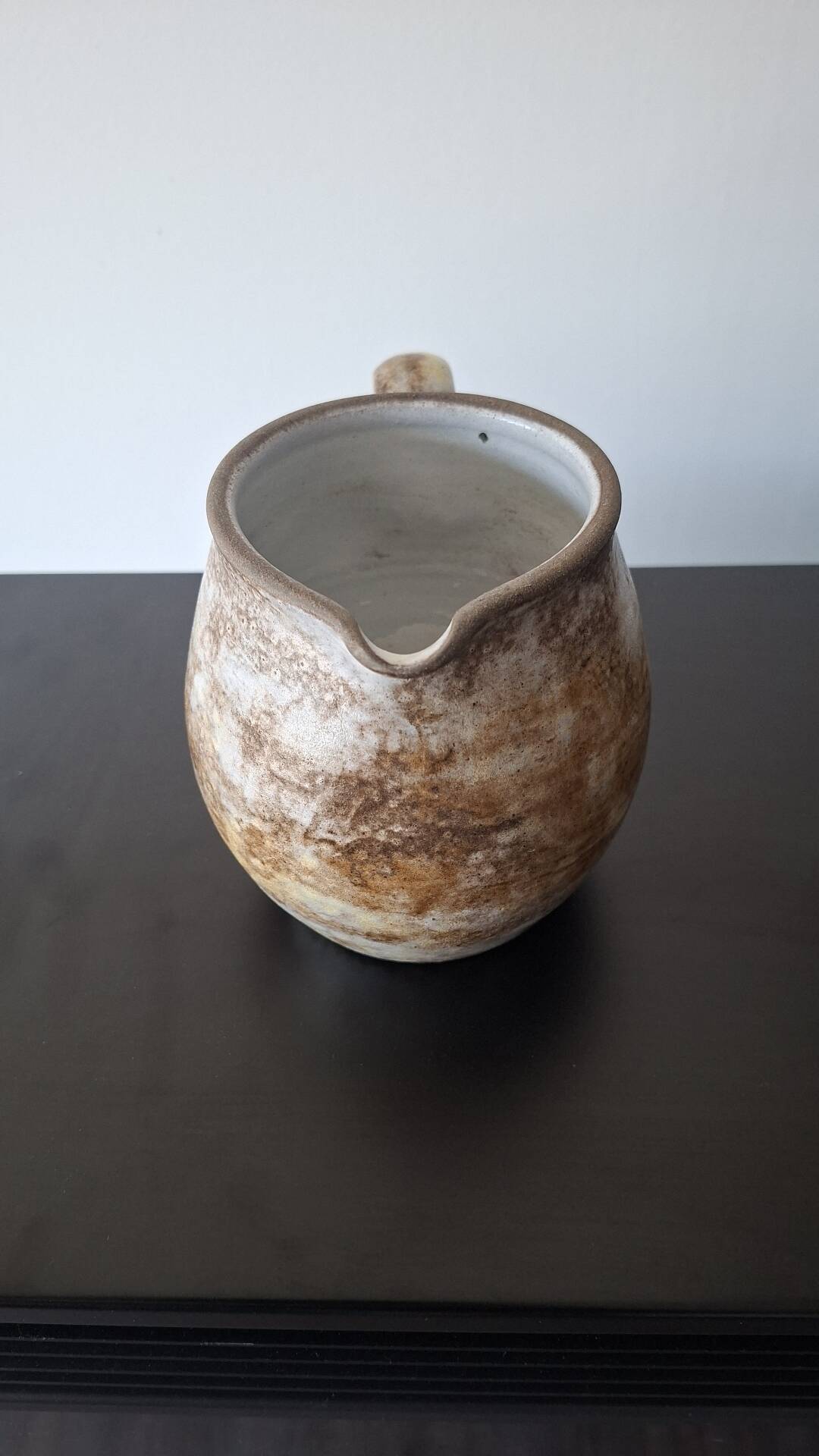 Pichet décoratif en céramique émaillée Alexandre Kostanda