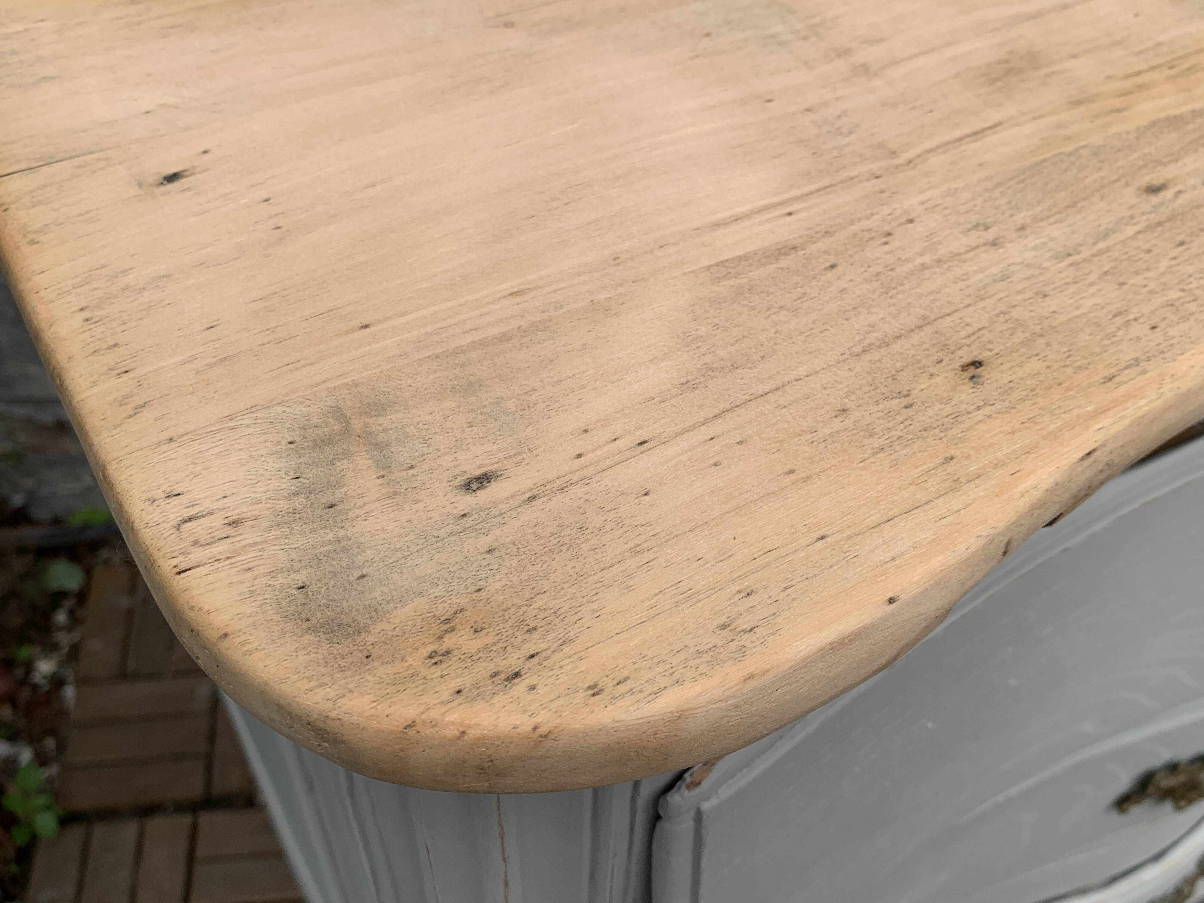 Louis XV style chest of drawers 1900