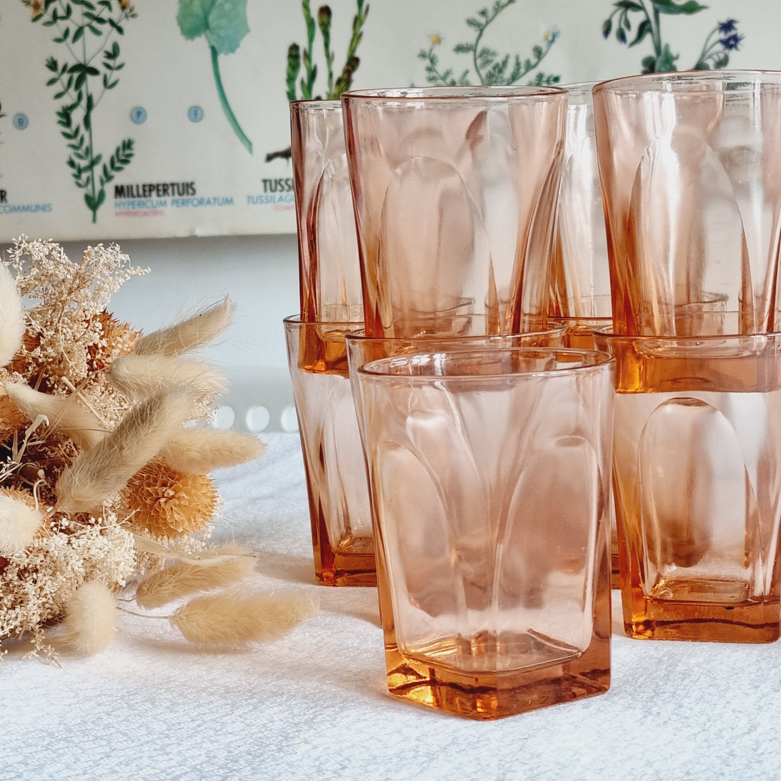 Lot de 11 verres à eau en verre rose