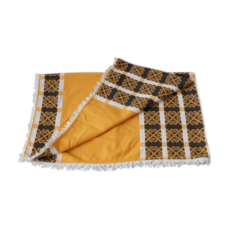 Vintage yellow and black tablecloth 140×180cm