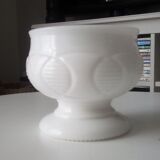 Coupelle sur pied ancienne en opaline blanche