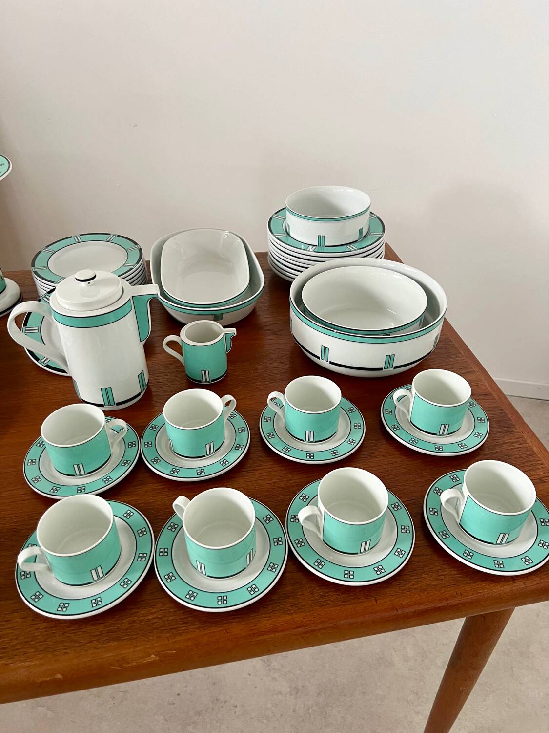 Vintage 72-piece tableware set Arzberg model Cult Focus postmodern bauhaus style