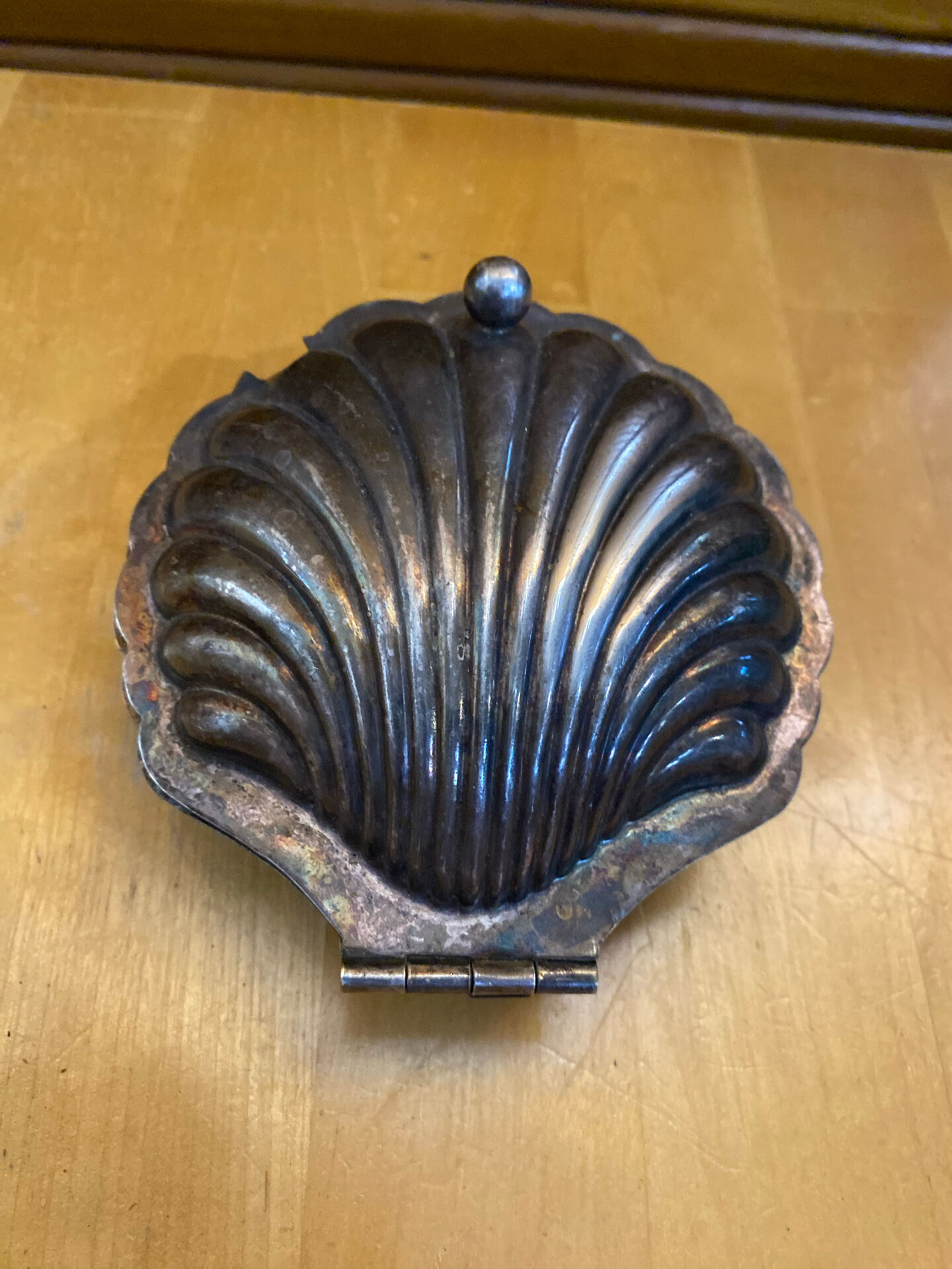 Vintage Silver-Plated Scallop Shell Butter Dish #E160
