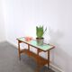 Vintage houten side table met mintgroen formica blad