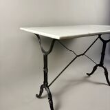Table bistrot avec plateau en marbre