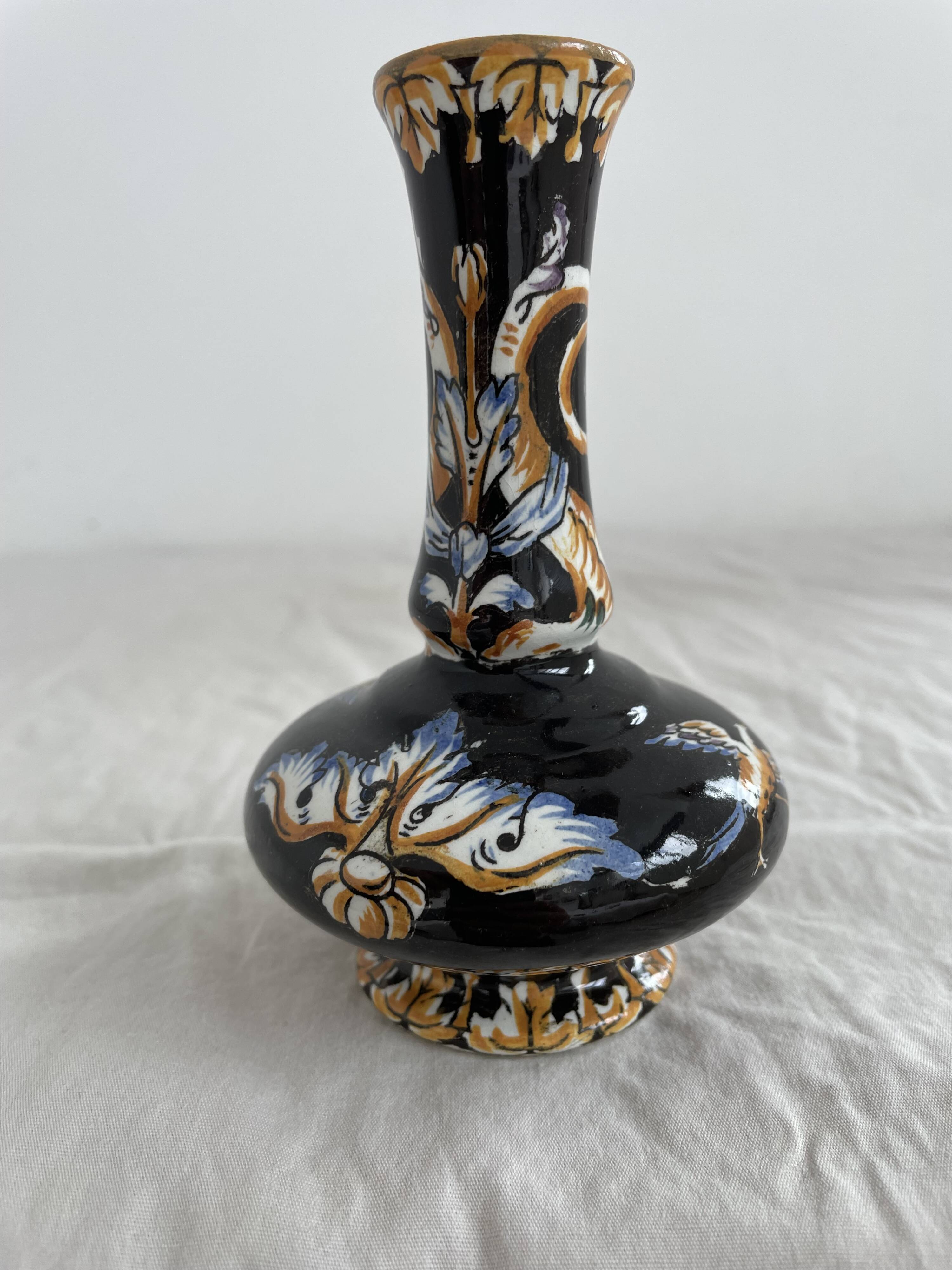Vase faïence Gien, décor Renaissance italienne, décor Italien Thibault