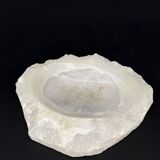 Sculptural bowl in translucent stone – Onyx/Alabaster