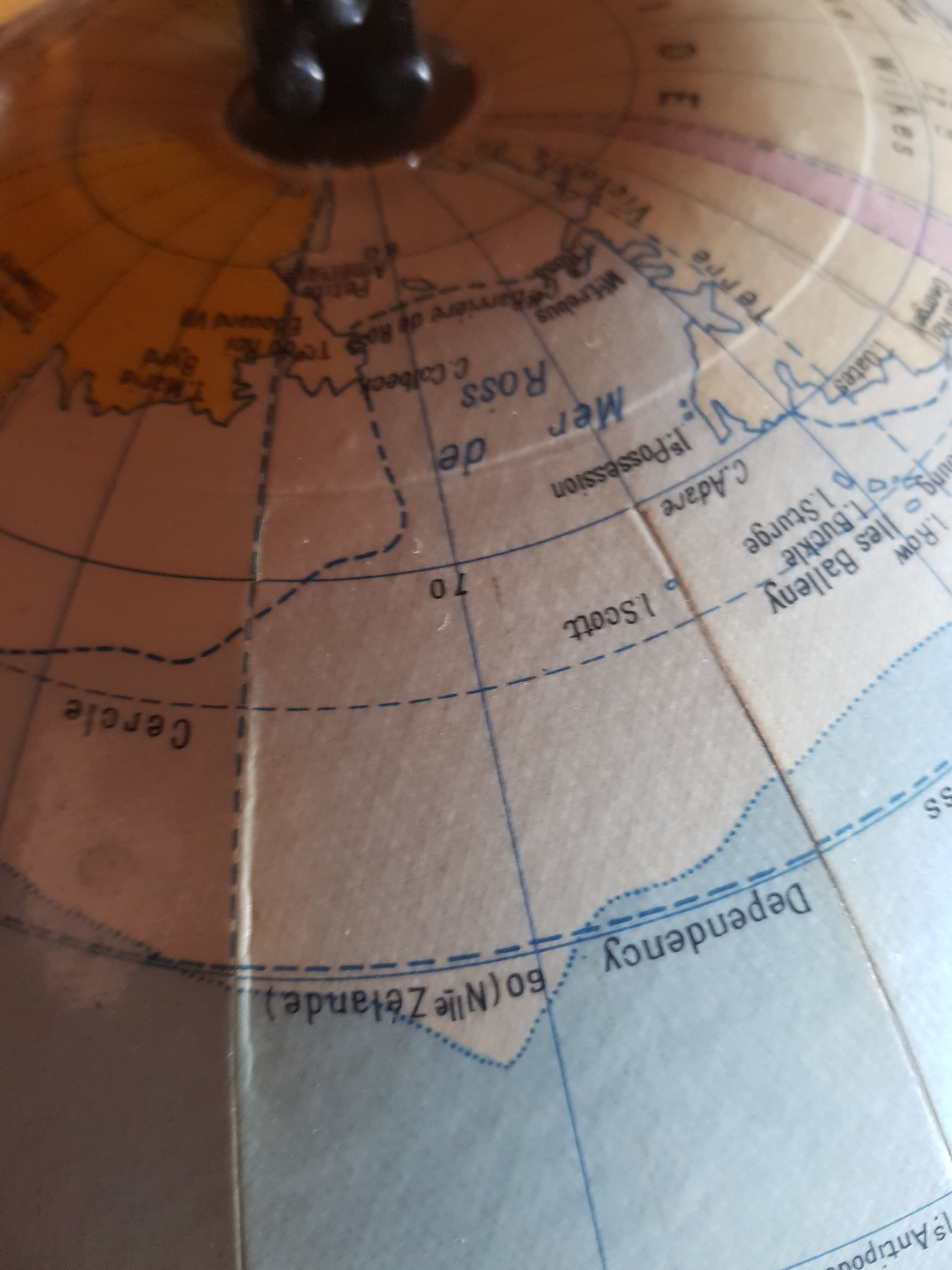 Globe Terrestre "Girard et Barrere" Paris